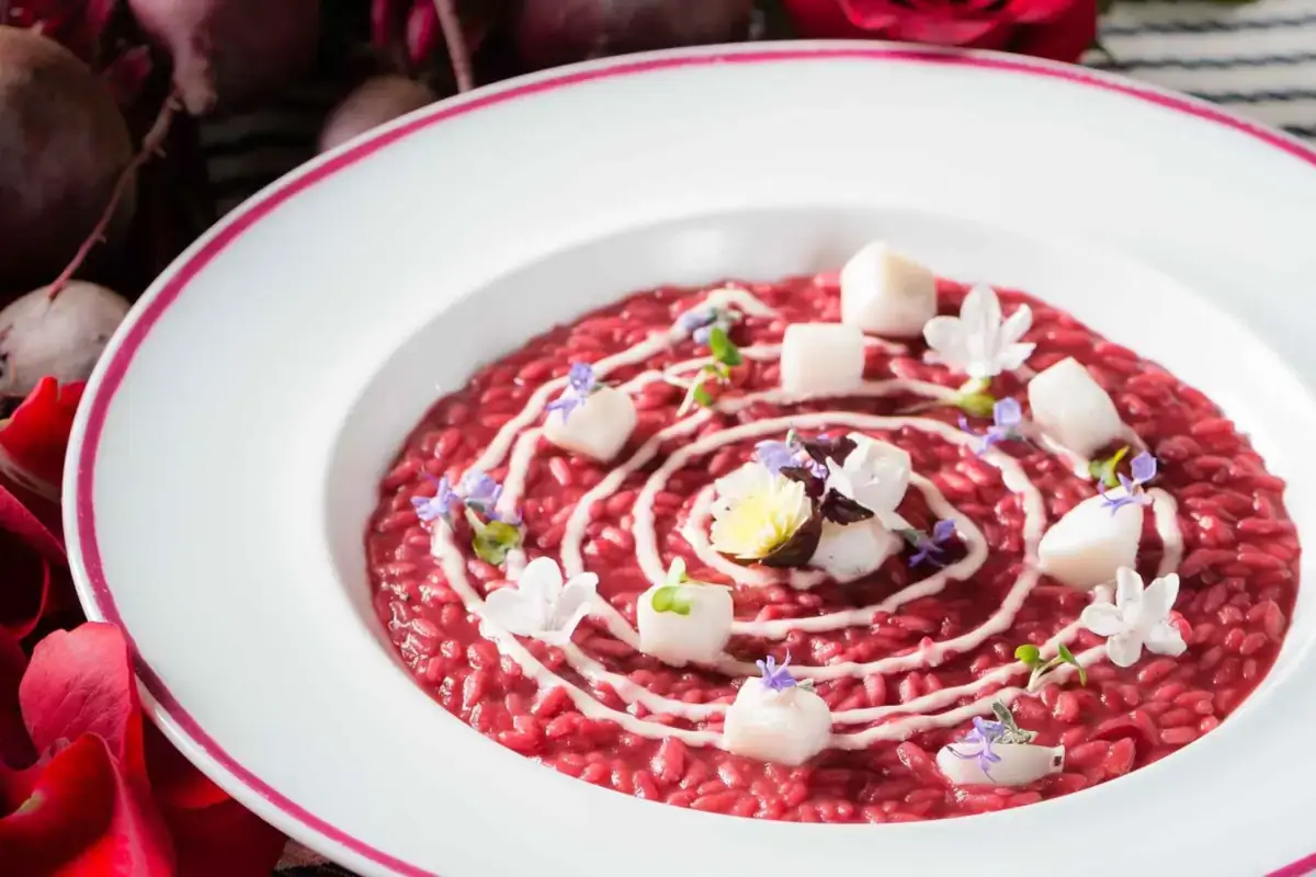 risotto di barbabietoladi Silvia Baracchi del Falconiere La stella del Falconiere illumina il wine resort di Cortona